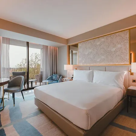Legacy Cascais, Curio Collection By Hilton 4*
