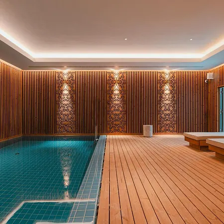 Legacy Cascais, Curio Collection By Hilton