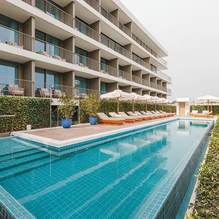 Legacy Cascais, Curio Collection By Hilton מלון