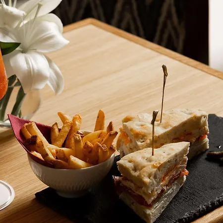 Legacy Cascais, Curio Collection By Hilton Szálloda 4*