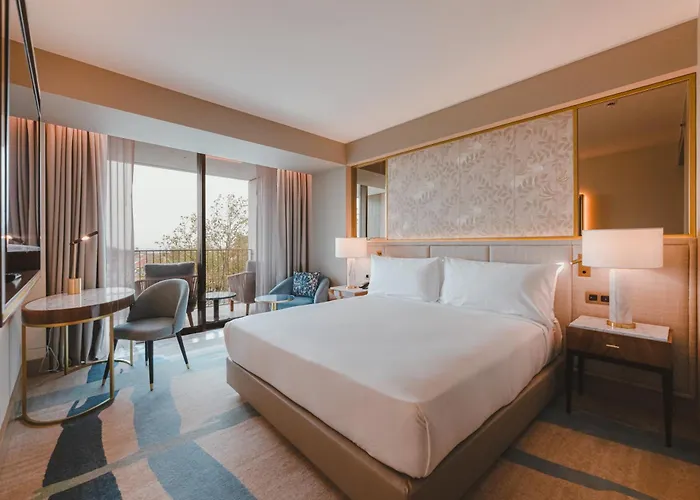 Legacy Cascais, Curio Collection By Hilton 4*