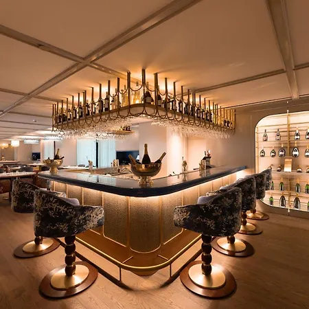 Legacy Cascais, Curio Collection By Hilton Hotel