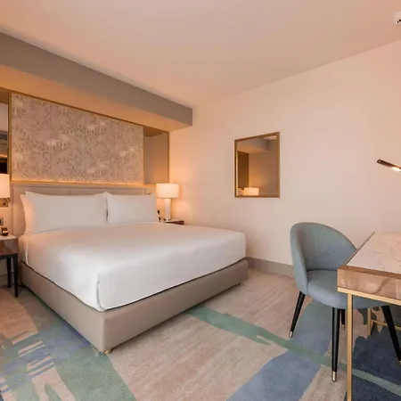 Legacy Cascais, Curio Collection By Hilton